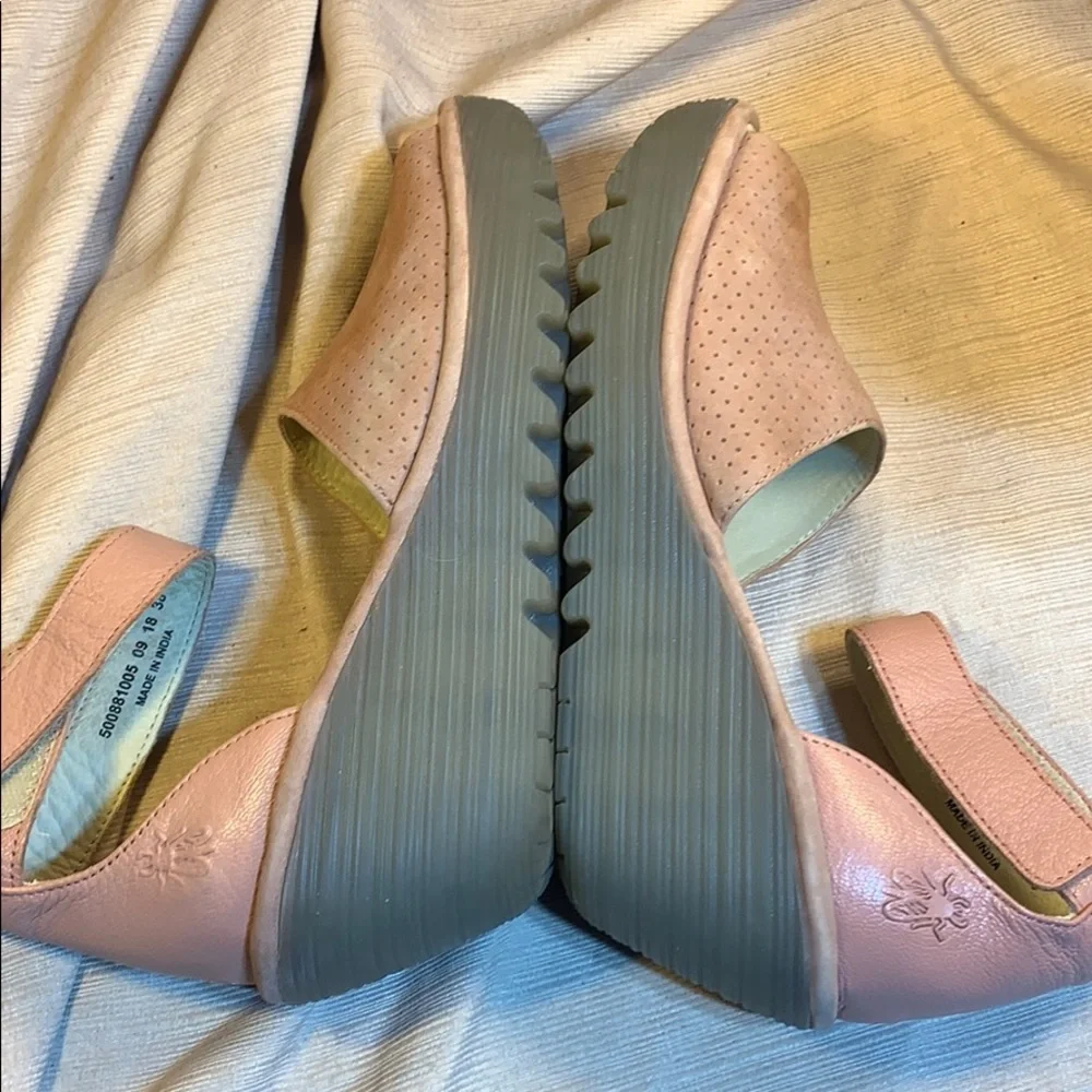 FLY London almost NEW, worn once, leather peep toe